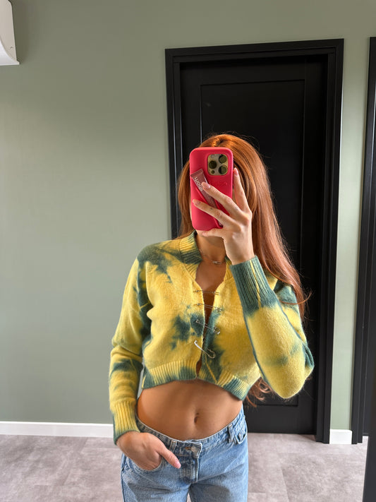 Wollen vest met paperclips