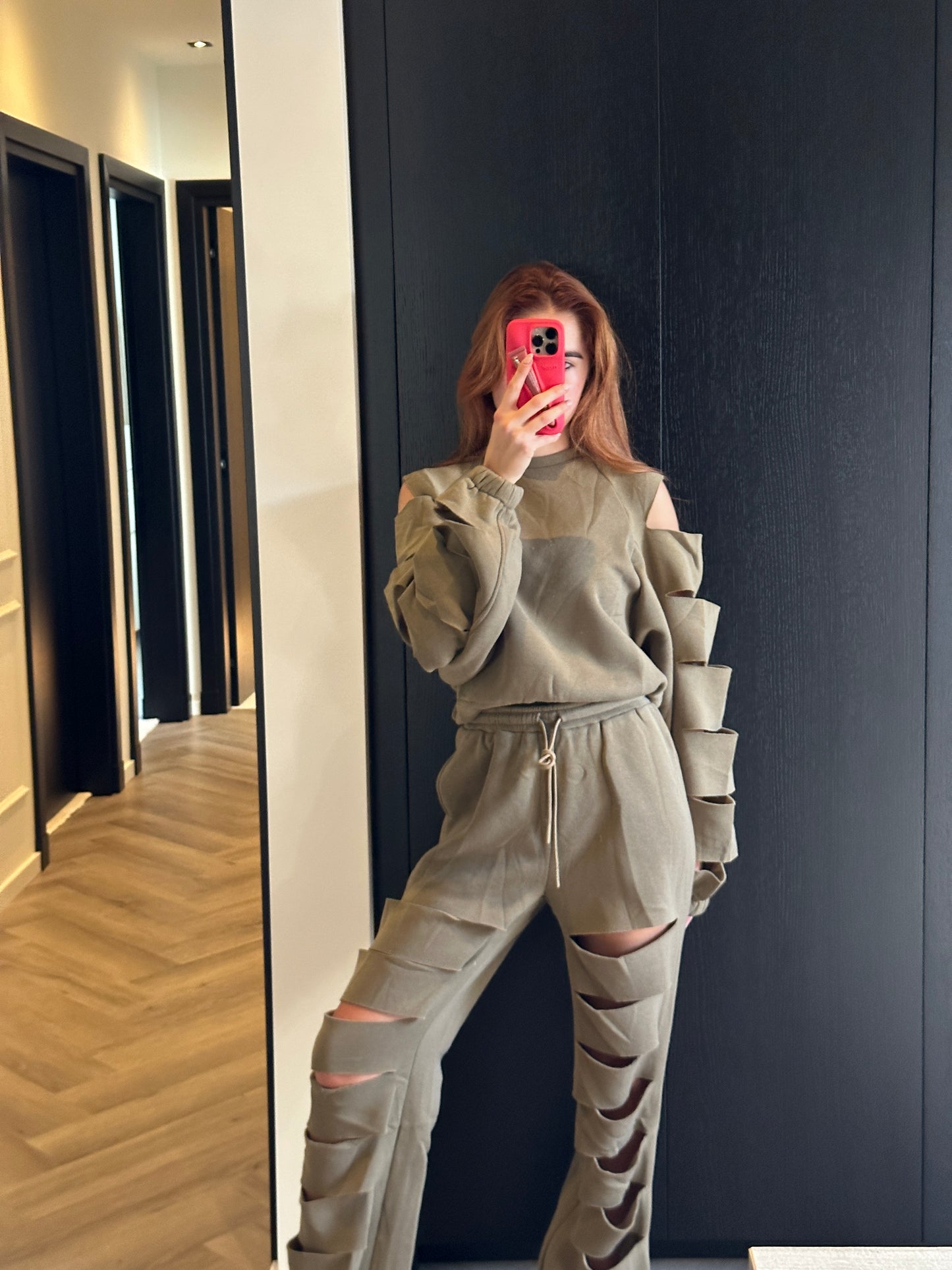 Joggingset met uitgesneden mouwen